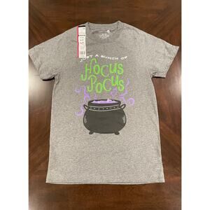 Cute Halloween T-Shirt (adult size Small)